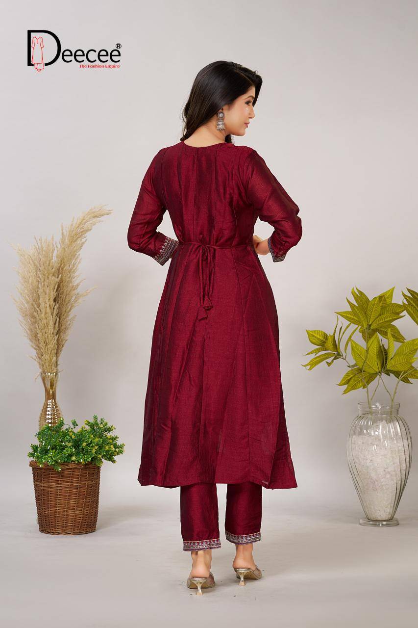 Deecee hitanshi Kurtis manufacturer in Mumbai